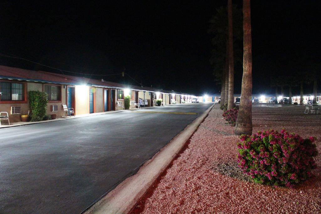 Starlite Motel Mesa Bagian luar foto